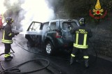 Montemiletto – Autovettura avvolta dalle fiamme sull’A16