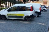 Ariano Irpino – Distrutte auto di Poste Italiane