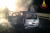 Lacedonia, a fuoco un’auto sulla A16