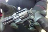 Marzano di Nola – Nascondeva pistola in un calzino, arrestato 28enne