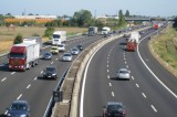 Tir tampona auto, traffico rallentato all’uscita Avellino est