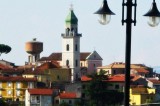 Antonio Petrillo lascia il cimitero di Sant’Angelo all’Esca, ora ha una casa