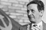 Dopo 31 anni, Enrico Berlinguer è ancora “il comunista più amato” Dopo 31 anni, Enrico Berlinguer è ancora “il comunista più amato”