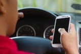 Avellino – Sospensione della patente per chi guida usando il cellulare