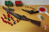 Avellino – La Polizia di Stato denuncia due persone per possesso di armi