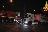 Solofra – Vigili del Fuoco in azione in strada nella notte