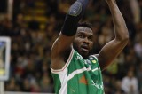 Basket – La Scandone vince contro Pesaro, Sacripanti: “Ora testa alla semifinale di Fiba”