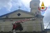 Avellino – Crolli di calcinacci dalla Chiesa di San Generoso