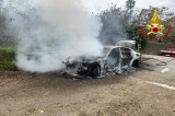 Lauro – Autovettura avvolta dalle fiamme