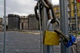Impresa abbandona cantiere Unesco a Porta Capuana