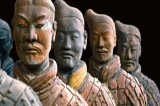 Ceramista napoletano vola in Cina per esporre opere “ponte” tra le due culture