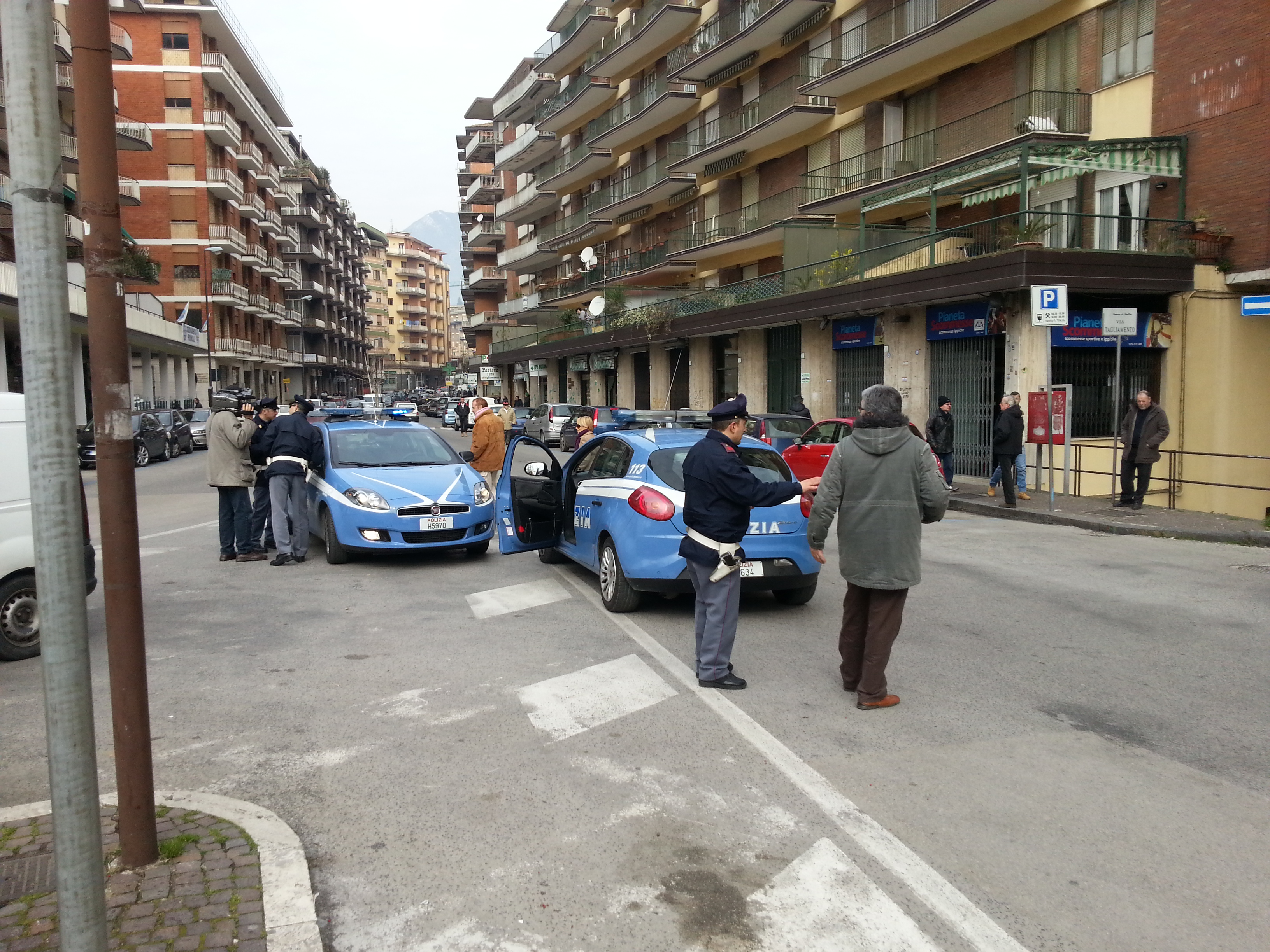 pacco bomba via tagliamento