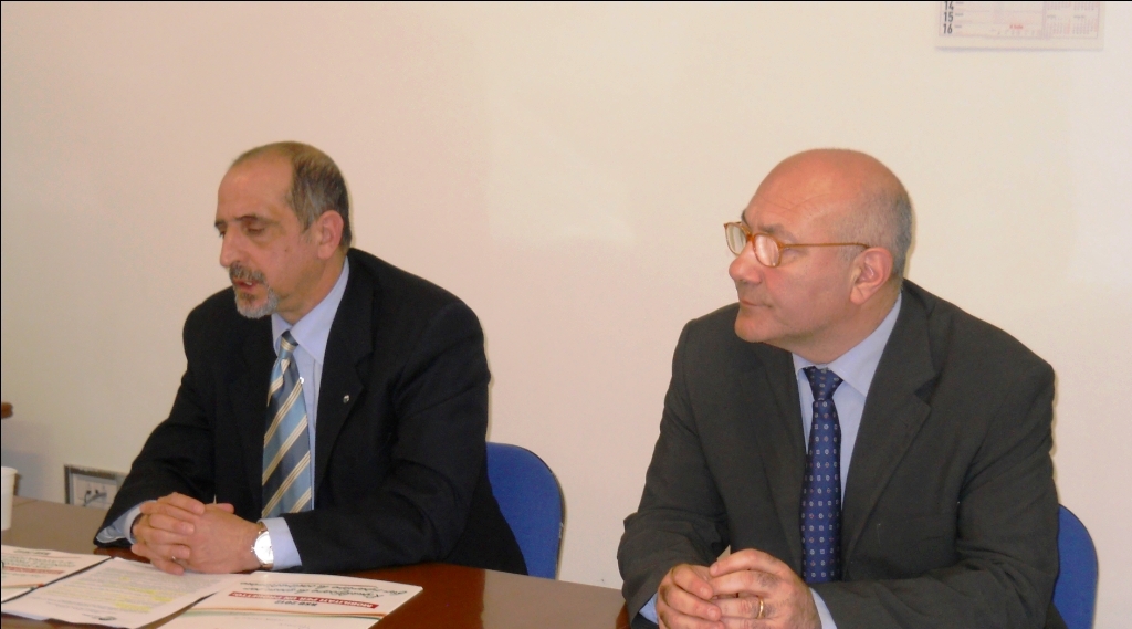 Pietro_Antonacchio_e_Michele_Faiella_durante_una_conferenza_stampa