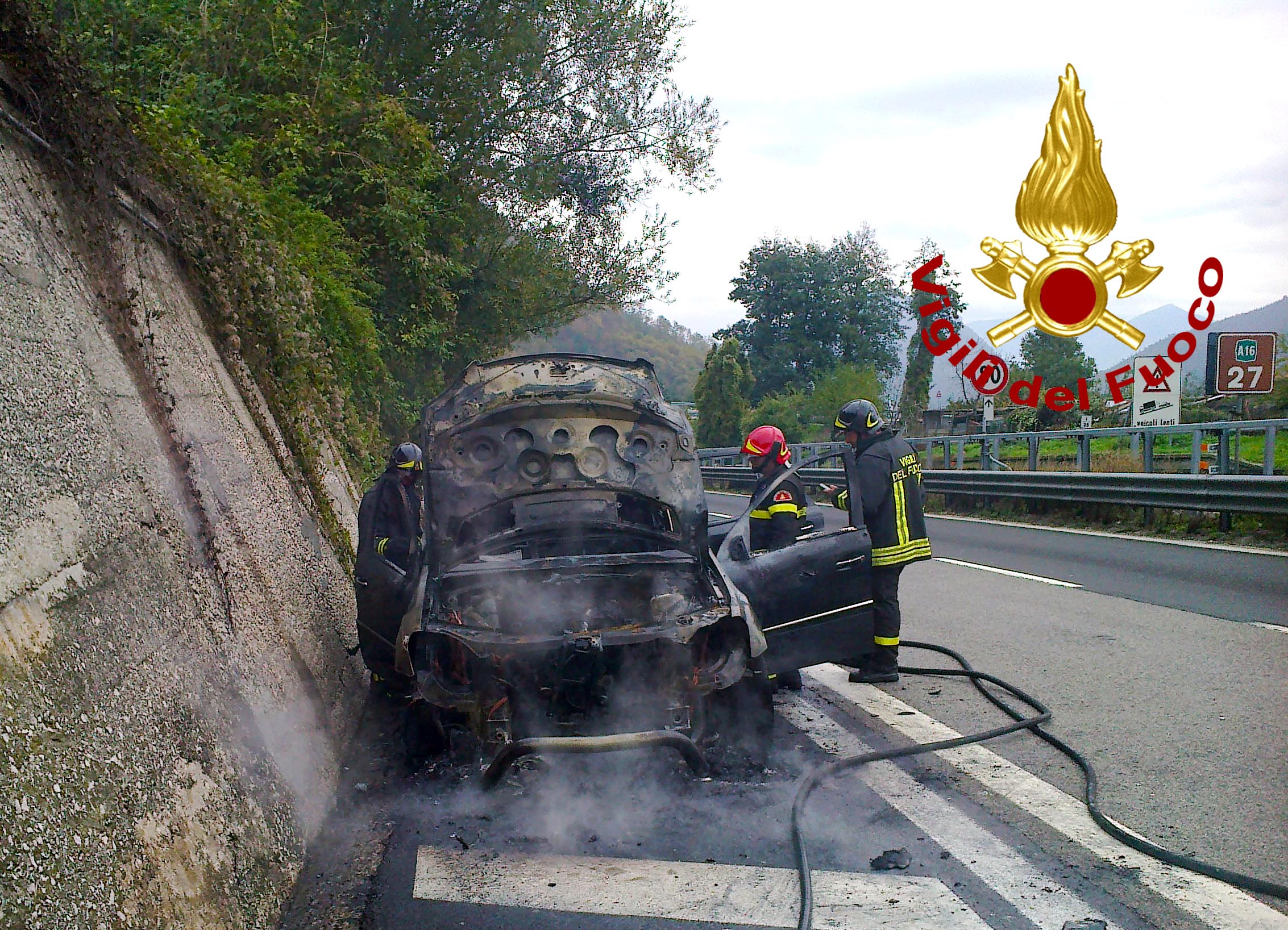 Incendio_Auto_A_16