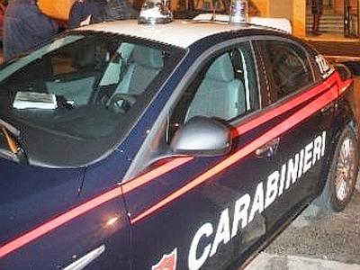 carabinieri_carabinieri_volante_notte_palazzo_web--400x300