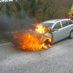 auto in fiamme1