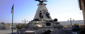 Mirabella_Eclano_monumento_caduti_guerra_15-18