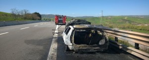 autp fiamme incendio a16