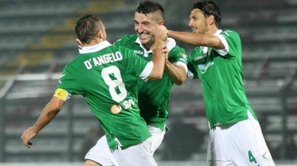 Avellino-esultanza-600x337