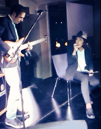 la_cantante_Antonia_Lomazzo_e_il_bassista_Simone_Vignola__ok