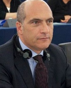 andrea cozzolino