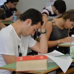 in-8000-sui-banchi-per-la-maturita-e-occhio-ai-furbetti-rischiano-l_e2d82be4-f658-11e3-9ec1-ee10fef976e8_display