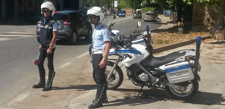 nucleo_motociclisti_polizia