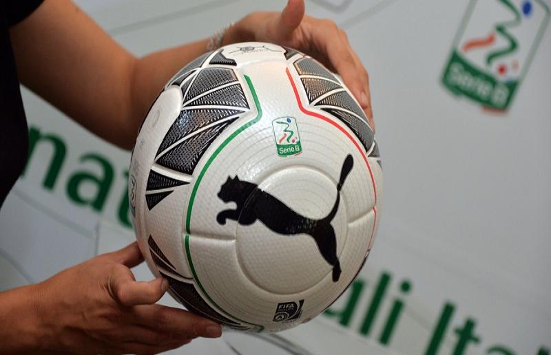 pallone serie b