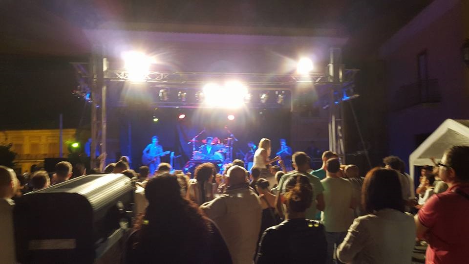 tanti_gli_spettatori_ai_concerti_di_future_waves_a_san_martino_v.c.