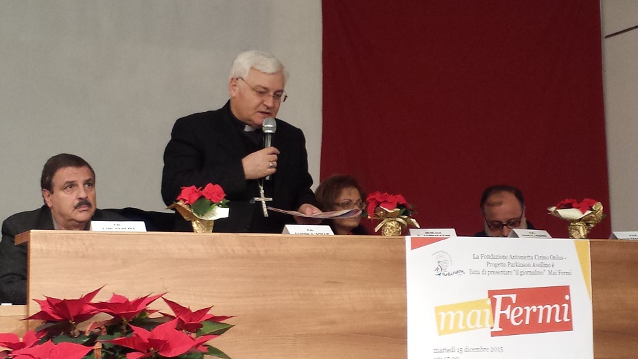 Presentazione maiFermi1 con vescovo