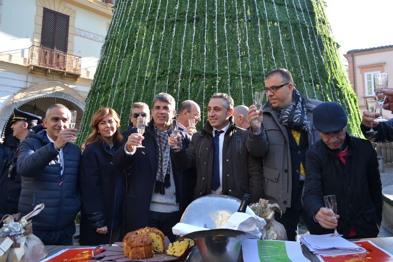 albero_natale_cava