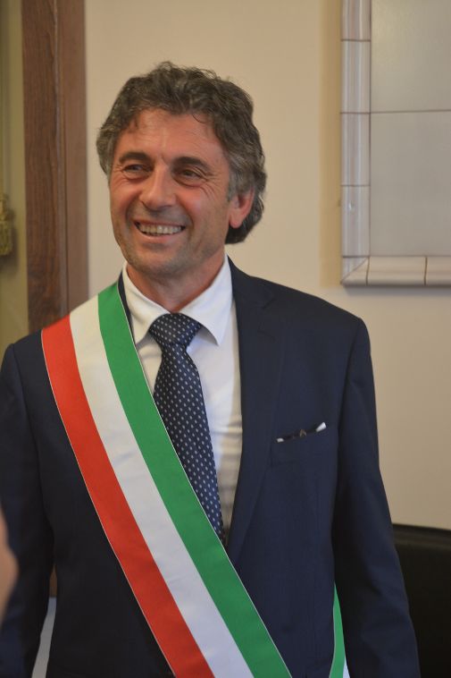 il sidaco di guardia lombardi - antonio gentile