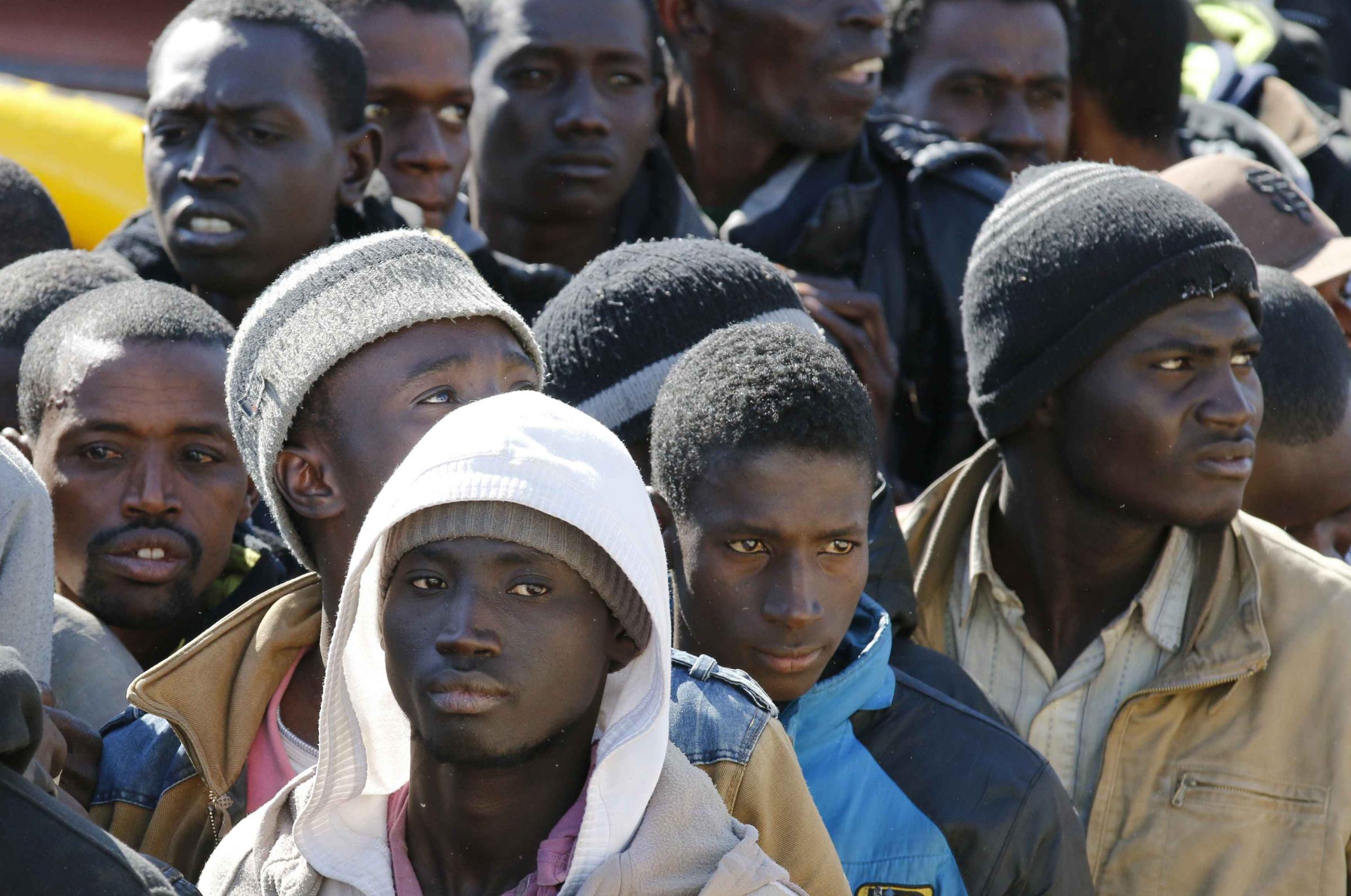 Italia: Migranti arrivano a Pozzallo