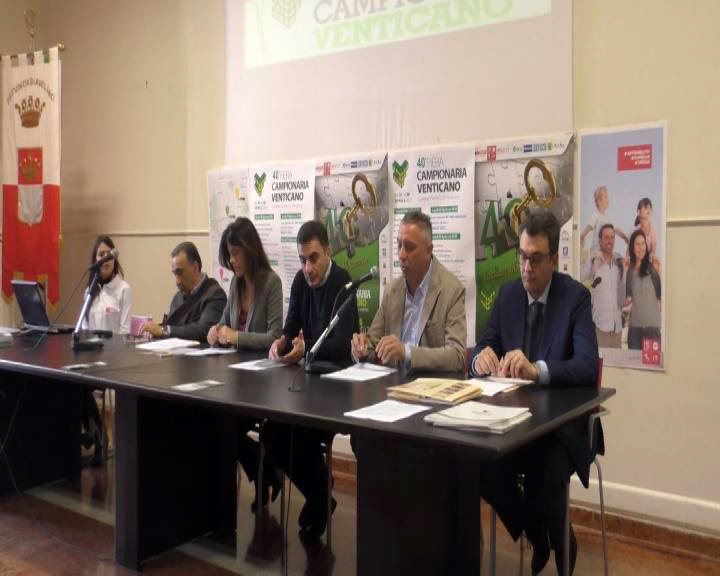 tavolo conferenza