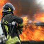 auto in fiamme