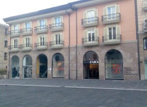 Zara_boutique_in_Avellino