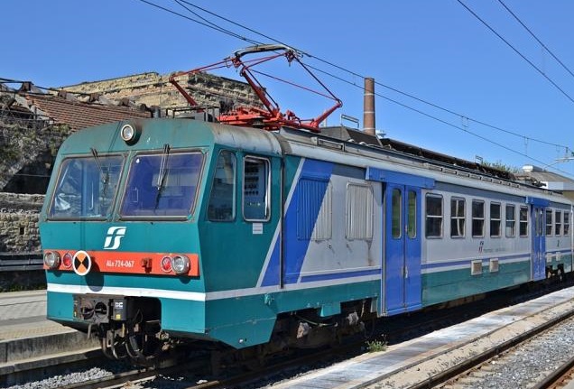 normal_FS_ALe724_067_Napoli_S_G_Barra_2810129