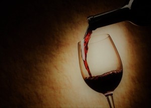 vino-rosso-bicchiere-bottiglia-by-igor-klimov-fotolia-750x536 (2)
