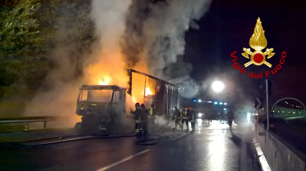 camioninfiamme