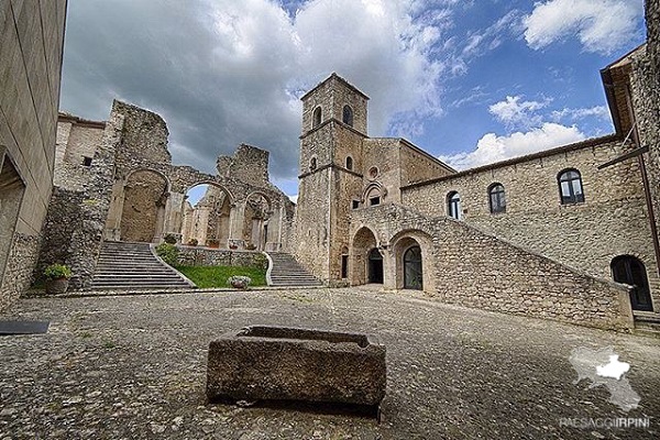 2016-02-23-12-00-00-Sant-Angelo-dei-Lombardi-Abbazia-del-Goleto-paesaggi-irpini-provincia-avellino