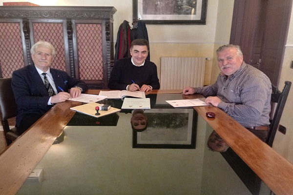 la firma dei protocolli