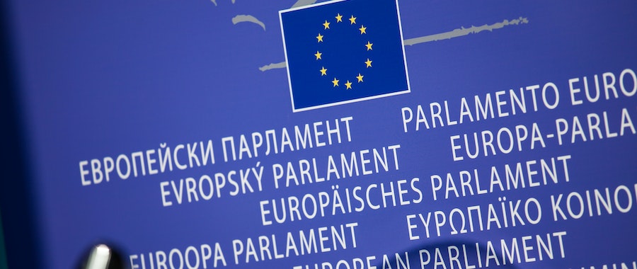 UE