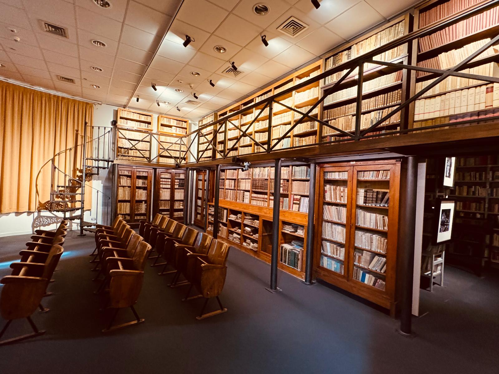 Foto Bibliotecagianlucabiogem1