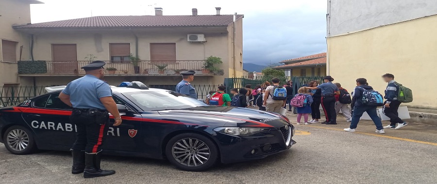 Carabinieri inizio anno scolastico 2024