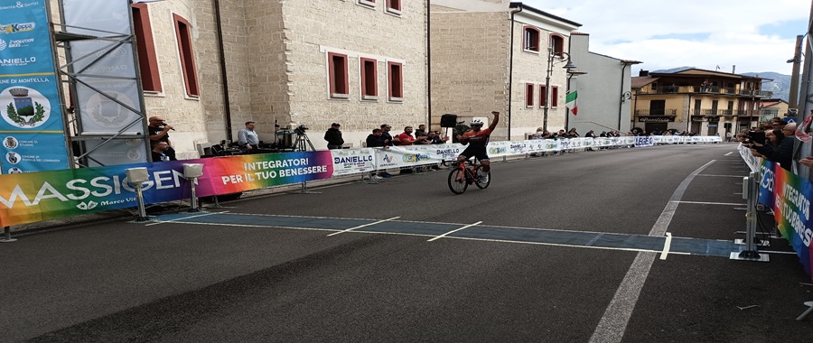 arrivo Granfondo Campania 2024