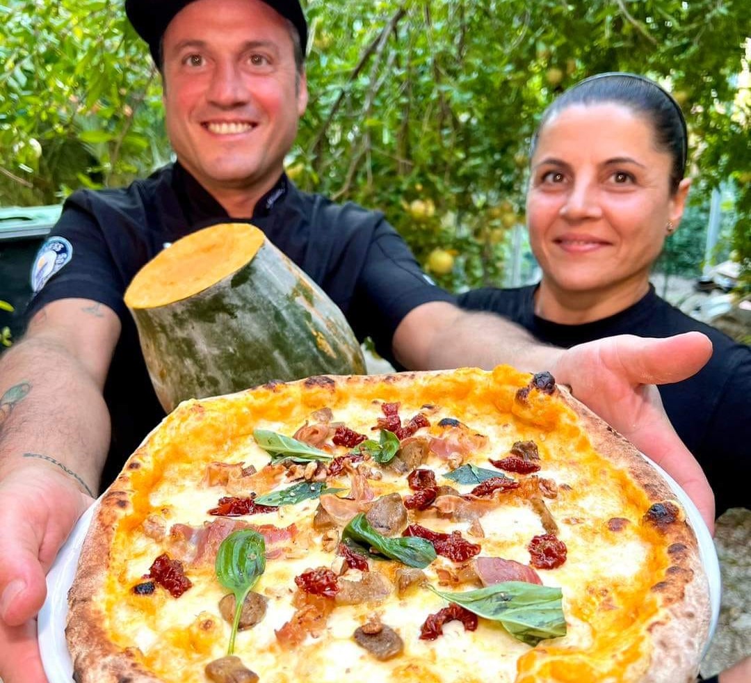 AGOSTINO LANDI CON LA SORELLA MONICA