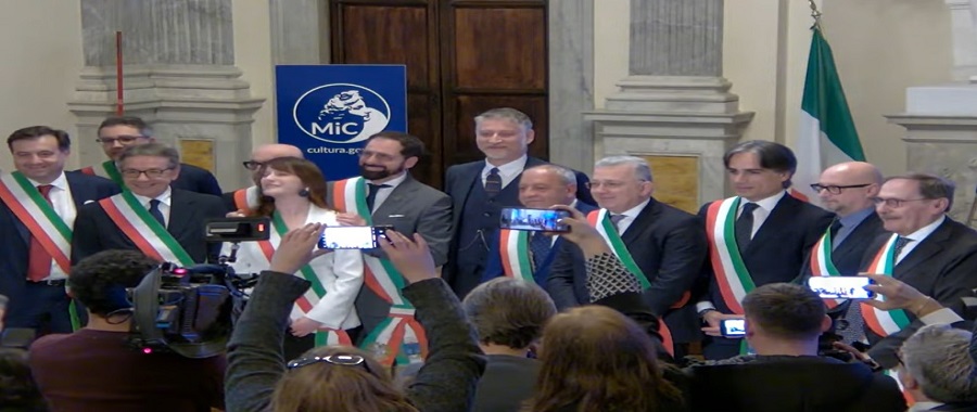 Foto sindaci e ministro