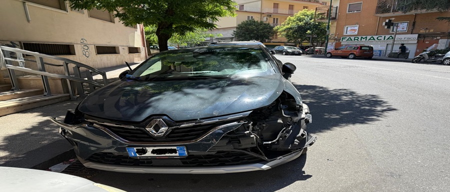 auto devastata