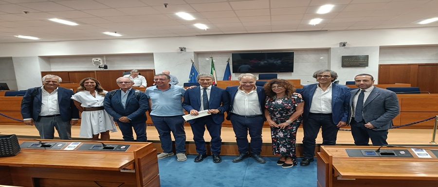 1ef8f6ad-7365-418f-aca4-7e82681fd33a