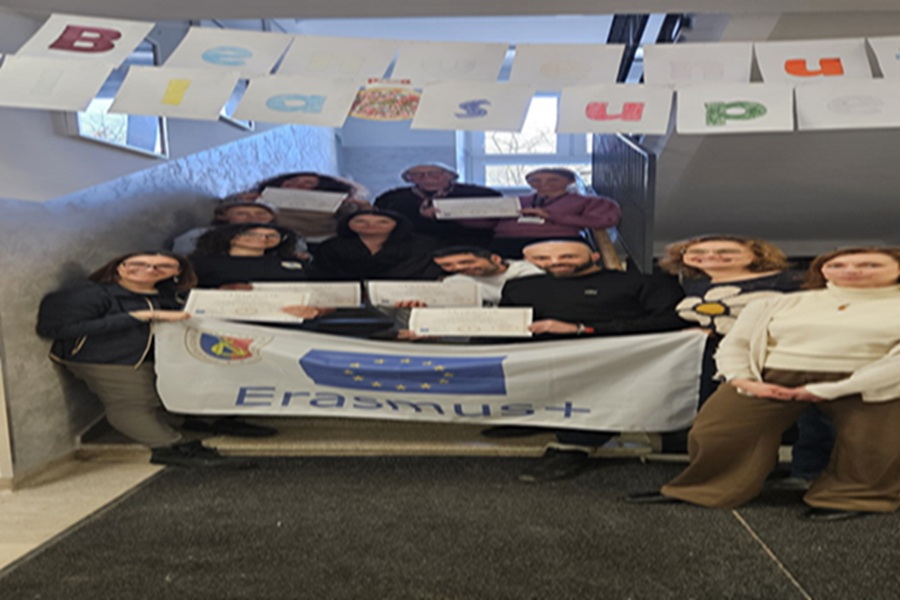 9bede13a-d7b2-4064-a5ab-56360ee1abfc